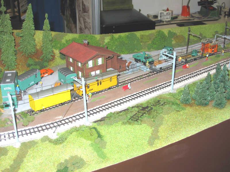 `Material de mantenimiento del vía métrica de los ferrocarriles réticos